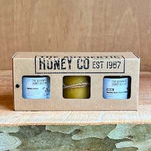 Nz Beeswax Candles: Kanuka/Beeswax Candle/Manuka Giftbox