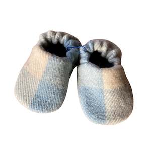 Baby Shower Gifts: Vintage Wool Booties - Cloudburst