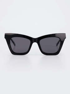 Isle Of Eden: Sienna Black