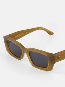 Isle Of Eden: Goldie Dijon