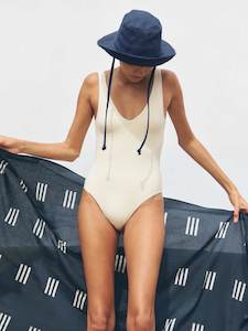 Baina: Bateman Sun Hat Obsidian