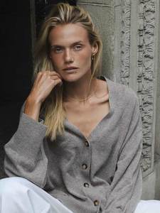 Love Me Cardigan Donkey