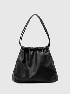 Brie Leon: Alma XL Black