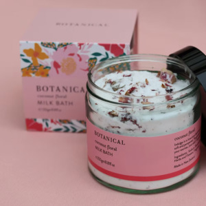 Botanical Skincare: Floral Milk Bath | Rose & Coconut