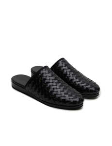 Slides: Woven Slip-on Black