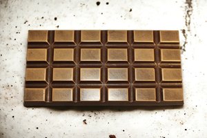Products: Milk Chocolate Bar 44% 100g - The Chocolate Room