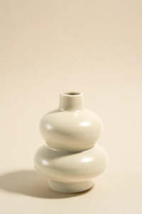 HAYZ HOMEWARES Double Stacked Matte Ivory 12cm Bud Vase