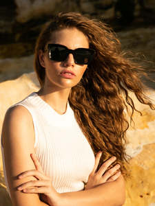 REALITY EYEWEAR Onassis Black Sunglass