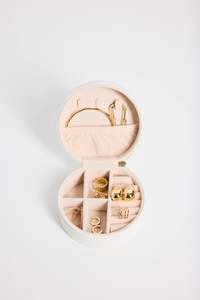HUMBLE + HEART Round White Jewellery Travel Case