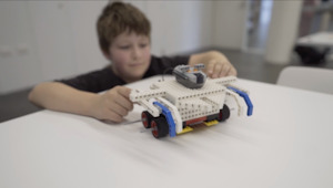 Learn - Schools: Remote Controlled Race Cars
