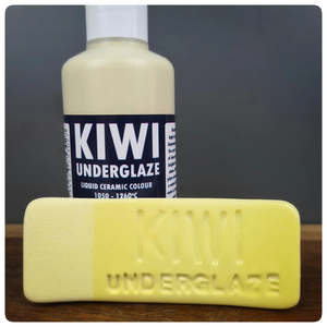 Glazes Copy 2: Kiwi Underglaze 100ml Moonlight Yellow