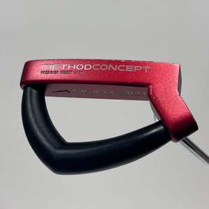 Nike Method Concept 34 Inch Putter