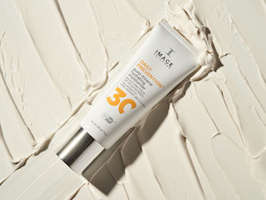 Image Daily Prevention Mineral Hydrating Moisturiser SPF 30 The Coast Clinic