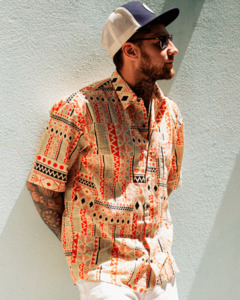 Short Sleeve Shirts: PADMA Short Sleeve Shirt Orange Tribe