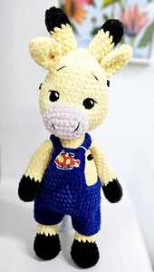 All: Diva Design Crochet Giraffe