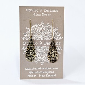 Studio 9 Earrings – Brass Teardrop