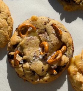 Chunky Cookies: Pretzel Salted Caramel Cookies