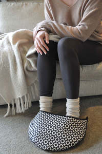 Foot Warmers Goodbye Cold Feet: Foot Cosy - Foot Warmer (Lupin Seed)