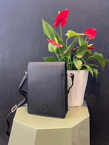 Second Nature | Black Nova Bag