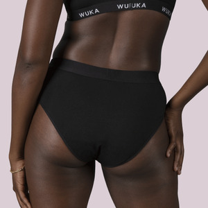 Products: WUKA Ultimate Bikini - Medium Flow