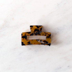 Sophie- Medium Dark Claw Clip