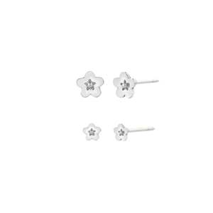 Accessories: Sophie- Daisy Day Stud Set