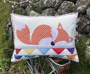 Applique: Foxies Cushion by Claire Turpin Design Pattern