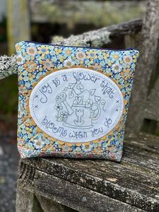 Kitsets: Blooming Joy Zipper Pouch Kitset