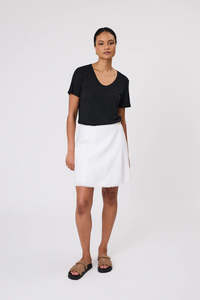 Outlet: Marlow - Noto Linen Tee - Black