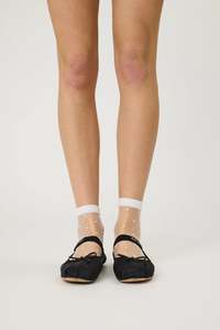 Footwear: Remain - Lizzie Socks