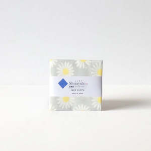 Naibu Pottery: Naibu - Daisy Face Cloth in Pearl Grey