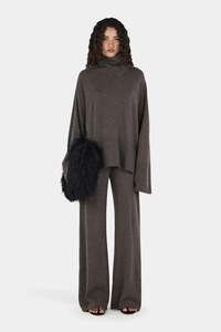 Sweaters Knitwear: Hansen & Gretel - Bay Cashmere Jumper - Charcoal