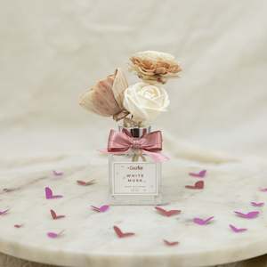 Reed Diffusers: Mini-Bouquet Valentines Diffuser