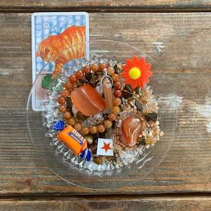 Crystal Confetti: Orange Crystal confetti mixed scoop