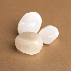 Selenite tumbled $7