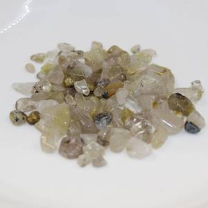 Rutilated Quartz Tumbled Chips