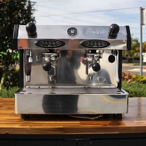 Second Hand Commercial Coffee Machines: Pre-Loved Fracino 2 Group Compact – 15 Amp (Non-Gas)