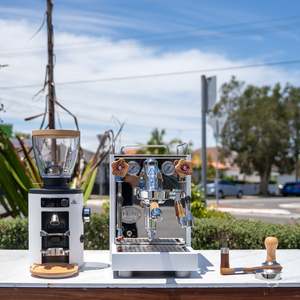 Ecm: ECM Mechanika VI Slim White Package + Mahlkonig X54 Grinder & Mahlkonig Accessories