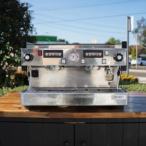 Pre Loved 2 Group La Marzocco Linea AV in Black Coffee Machine