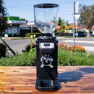 Dip: Ex-Demo DIP DK65 Grinder – Black – As New Condition