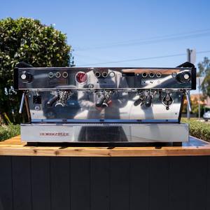 STUNNING 3 Group La Marzocco Pb Custom Black & Timber
