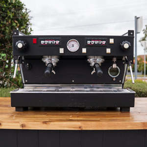 La Marzocco: Pre Owned La Marzocco Linea Classic – Late Model – Custom Full Black