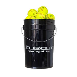 Dugout Bucket + 24 996 Balls