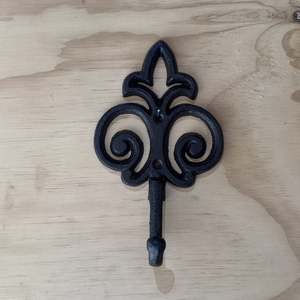 Fleur de Lis Hook - Lyon