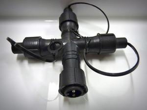 Products: X CONNECTOR for 230V Lights – Black