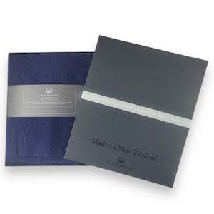 Giftwrap Cards: Alpaca Scarf - Navy