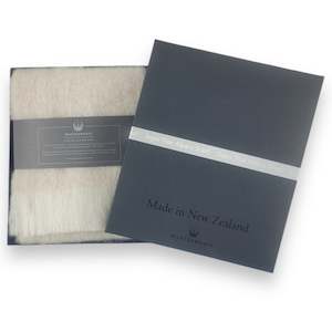 Giftwrap Cards: Alpaca Scarf - Sand