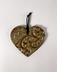 Wall Hanging Ceramic Heart - Kowhaiwhai Brown