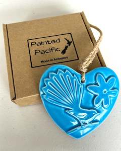 Ceramics: Ceramic Heart Fantail - Sky Blue - Medium