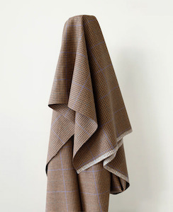 ID:505 Oh Sew Peru: Houndstooth in Periwinkle Grid 80% Alpaca 20% Wool 300 - 320&hellip;